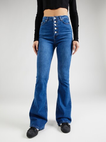 Trendyol Flared Jeans in Blauw: voorkant