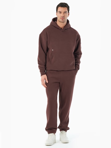 Organication Tapered Pants in Red