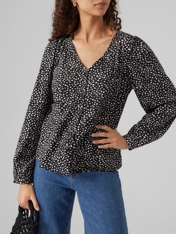 Camicia da donna 'NAJA' di VERO MODA in nero