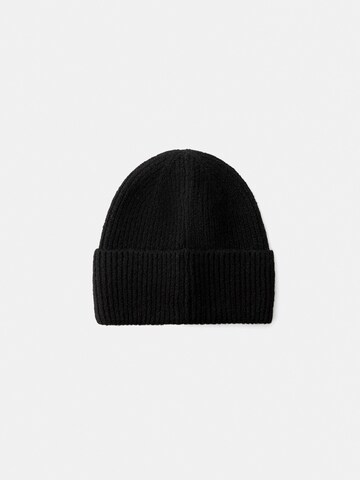 Bershka Czapka w kolorze czarny