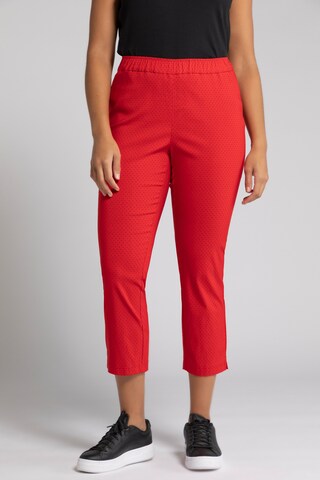 Coupe slim Pantalon Ulla Popken en rouge : devant