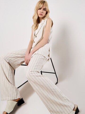 Apricot Wide leg Pants in Beige