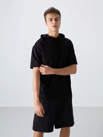 Tommy Life Shirt in Black