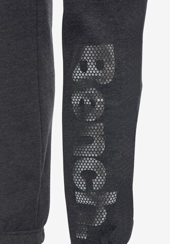 BENCH Дънки Tapered Leg Панталон пижама в сиво