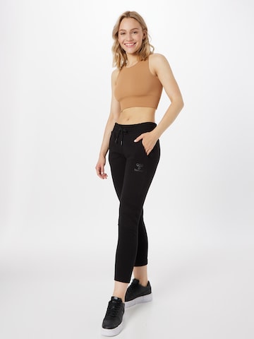 Hummel Slimfit Sportbroek in Zwart