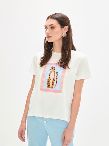 Lola Casademunt T-Shirt in Weiß: Vorderseite