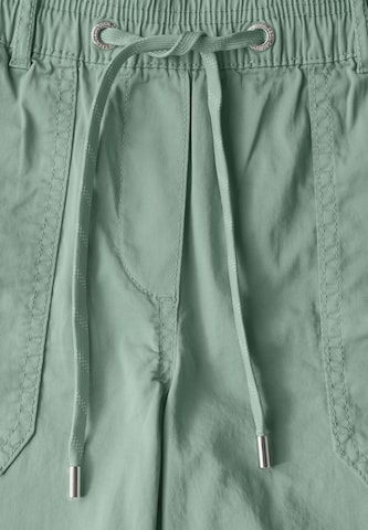 CECIL Regular Shorts in Grün