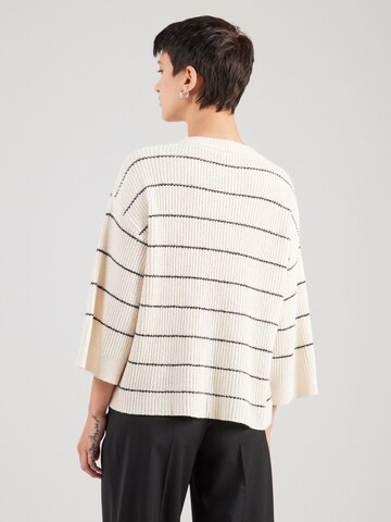 SOAKED IN LUXURY - Jersey 'Winta' en blanco