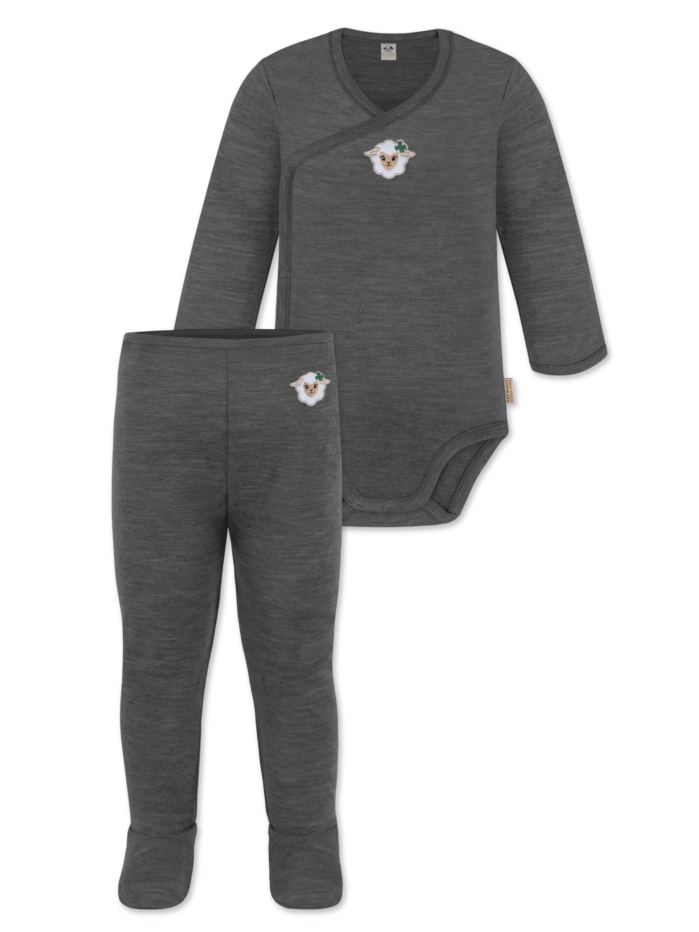 Ensemble de linge normani en gris : devant