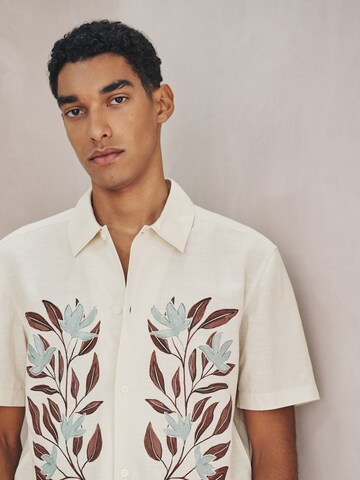 Regular fit Camicia di Next in beige