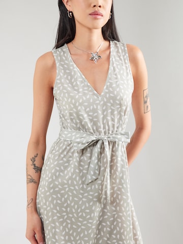 Robe 'Ilona' ABOUT YOU en vert