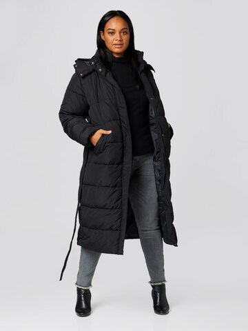 Manteau d’hiver 'Rita' Guido Maria Kretschmer Curvy en noir