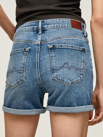 Pepe Jeans Regular Shorts 'MARY' in Blau