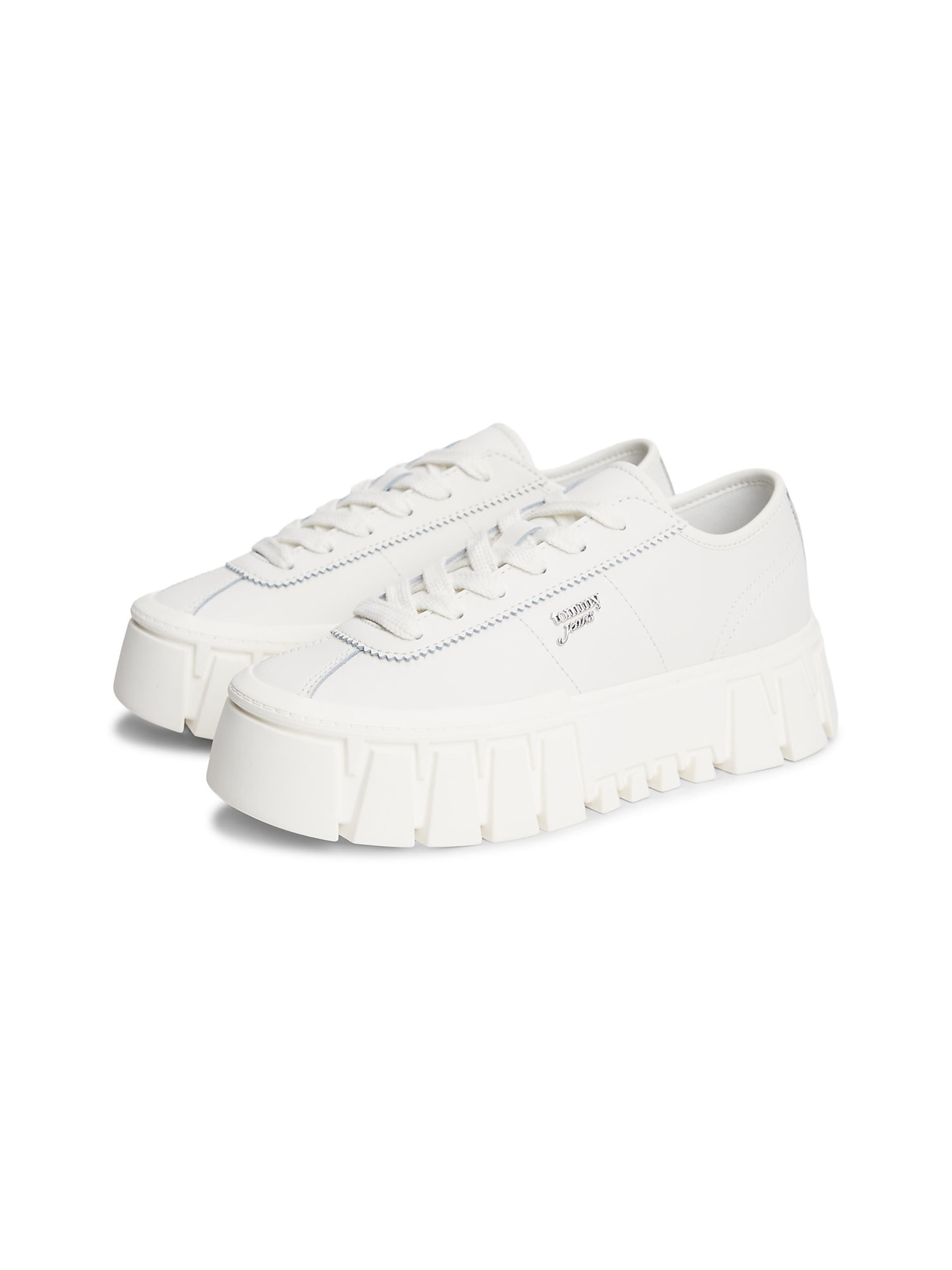 Tommy Jeans Sneakers in Beige