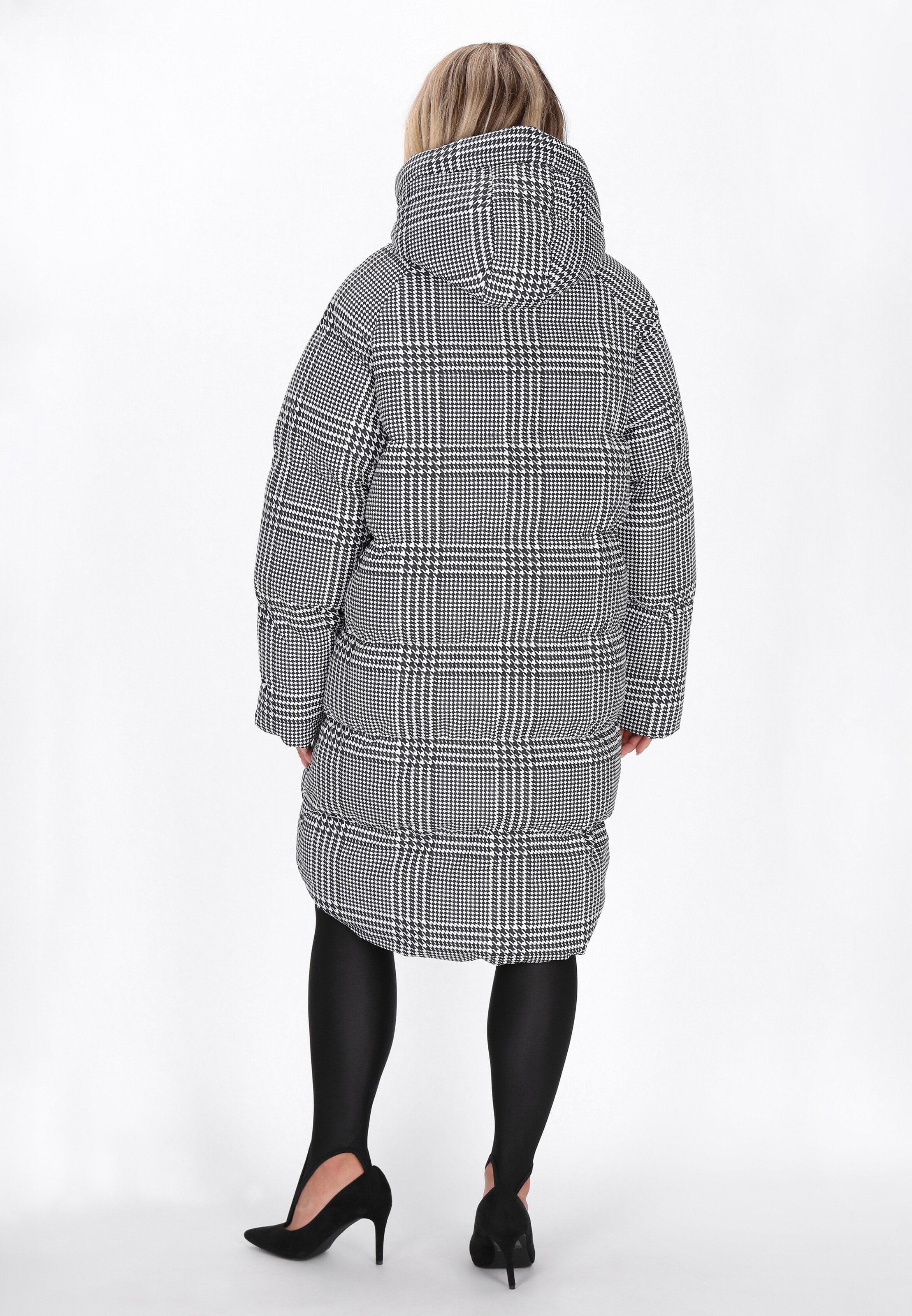 faina Демисезонное пальто в Черный