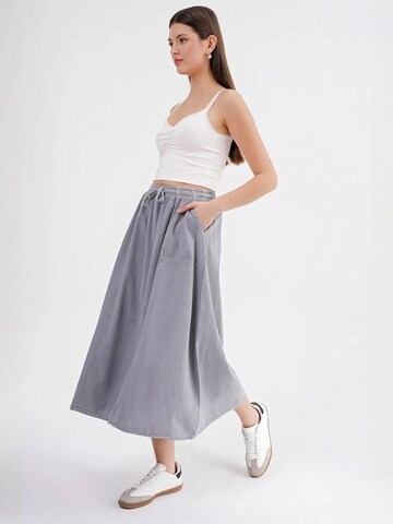 Gonna di MixRay in grigio