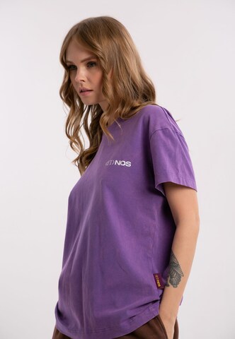 T-Shirt ET Nos en violet