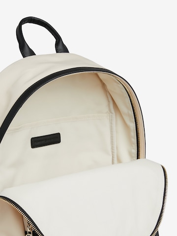 TOMMY HILFIGER Backpack 'ESSENTIAL' in White