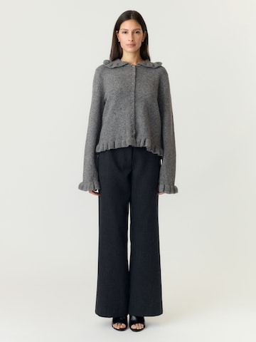 YAS Strickjacke 'FRILO ' in Grau