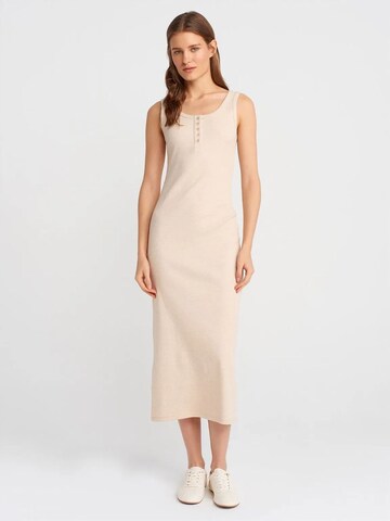 Robe Dilvin en beige : devant