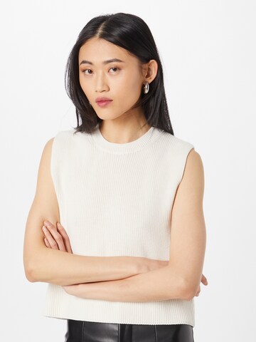 DRYKORN Sweater 'Berula' in White: front