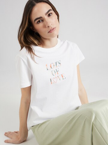 comma casual identity - Camiseta en blanco