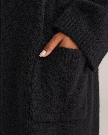 WE Fashion Neuletakki värissä musta