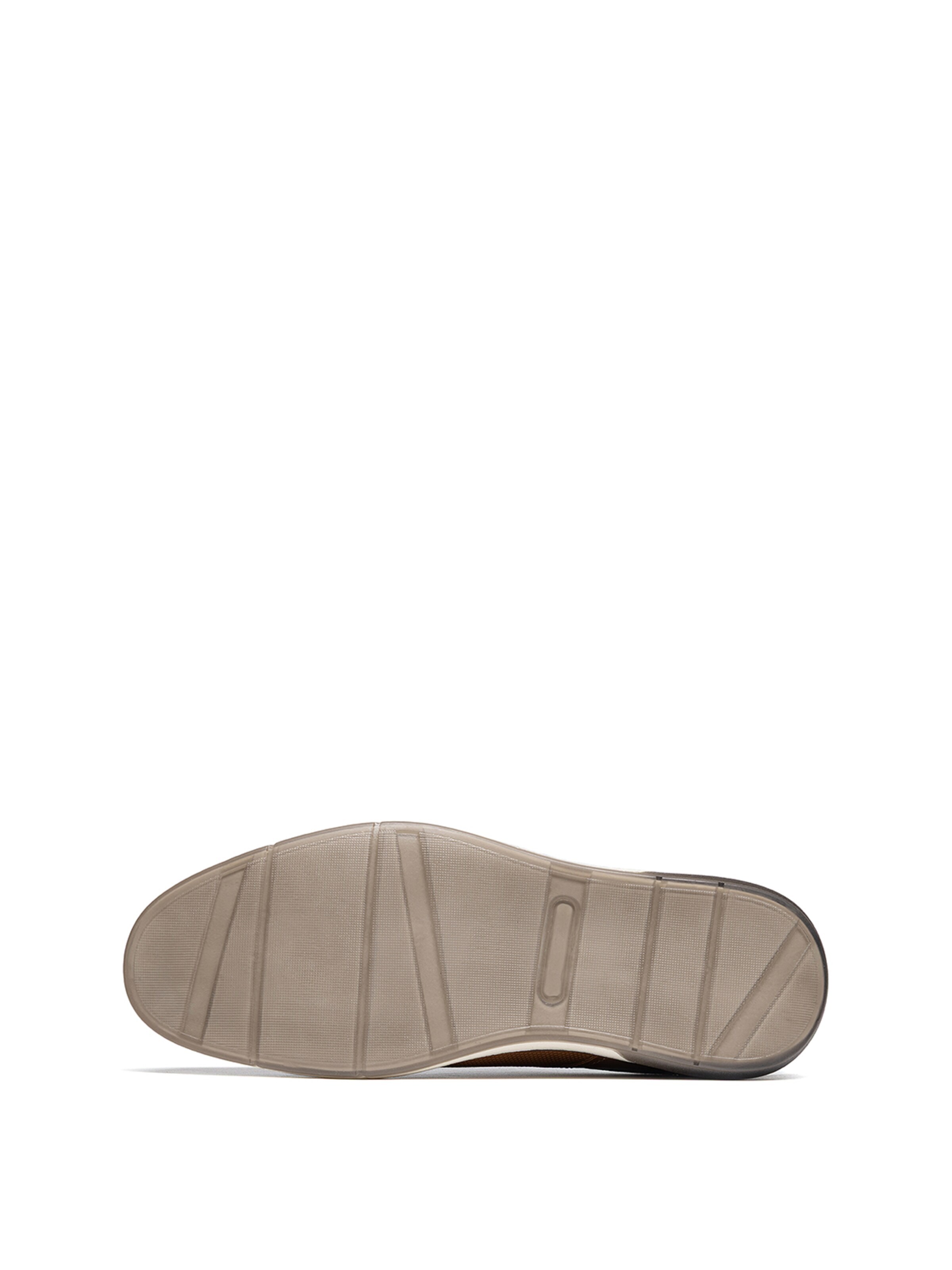 Scarpa stringata di Bruno Marc in marrone