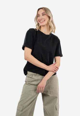 Suri Frey Shirts ' SFY Freyday ' i sort