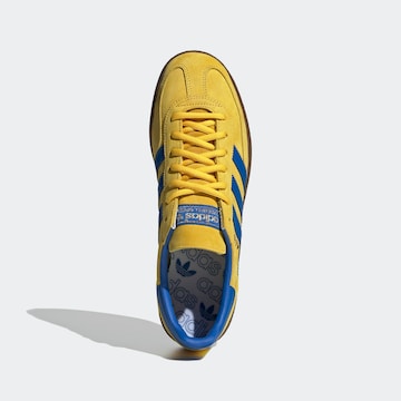 Sneaker bassa 'Handball Spezial' di ADIDAS ORIGINALS in giallo
