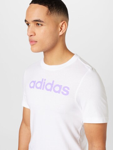 ADIDAS SPORTSWEAR Функционална тениска 'Essentials Linear Embroidered Logo' в бяло