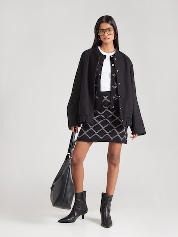 OBJECT Rok 'OBJPILUNA' in Zwart