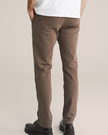 WE Fashion - Slimfit Pantalón chino en marrón