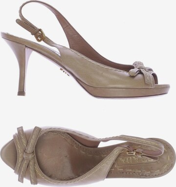 PRADA Sandalen 37,5 in Beige: predná strana