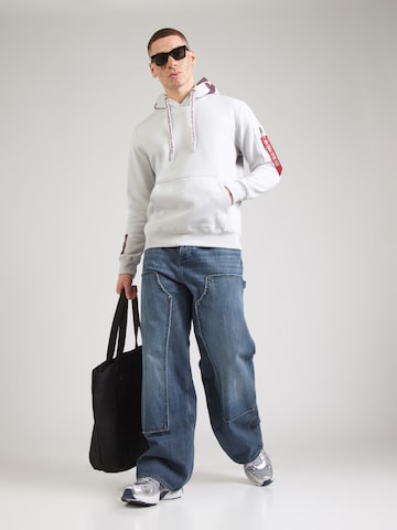 ALPHA INDUSTRIES - Sudadera en gris