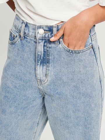 Tussah Regular Jeans 'ELLE' in Blauw