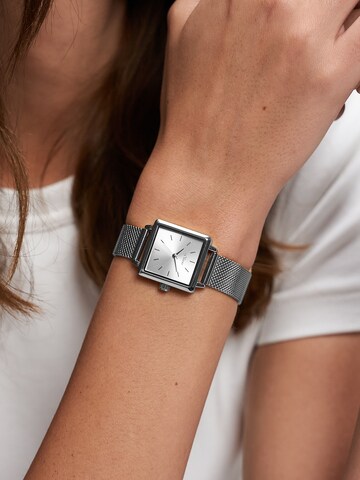s.Oliver Analog Watch in Silver: front