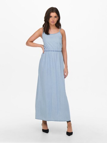 Robe 'PEMA' ONLY en bleu : devant