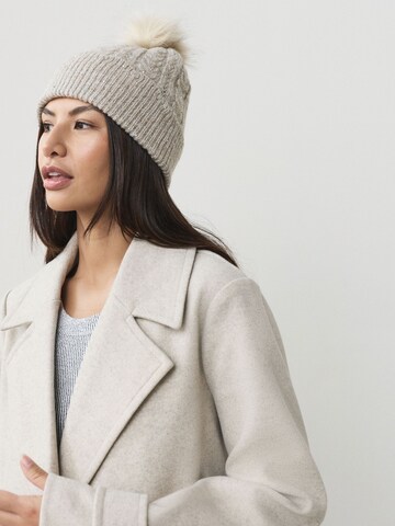 Next - Gorros em cinzento