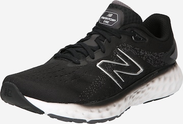 new balance Маратонки за бягане 'Evoz V2' в черно: отпред