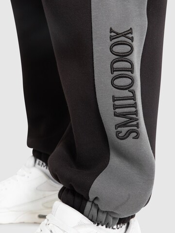 Smilodox Tapered Broek 'Jayden' in Zwart