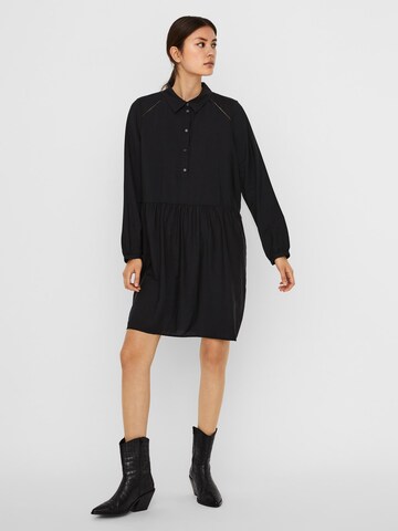 Rochie tip bluză 'Fay' de la VERO MODA pe negru