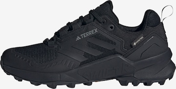 Chaussure basse 'Swift R3' ADIDAS TERREX en noir : devant