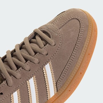 ADIDAS ORIGINALS Tenisky 'Handball Spezial' - Hnedá