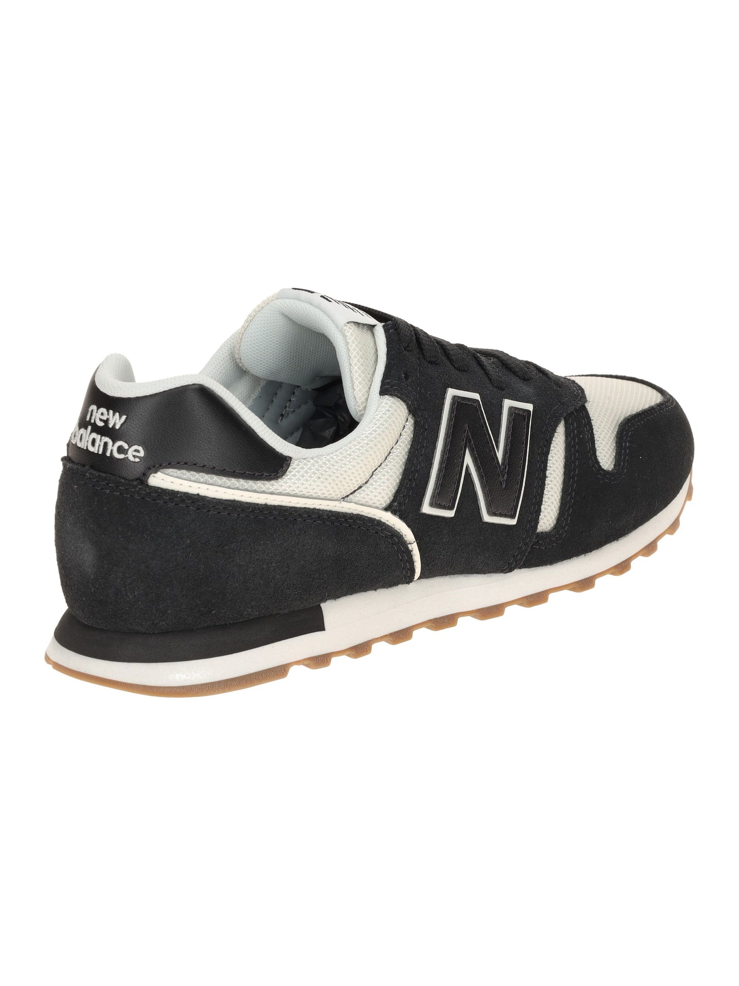 new balance Sneakers in Black