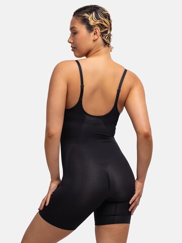 Body modelator de la Dorina pe negru
