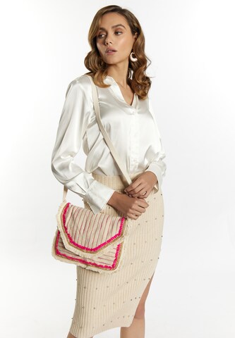 faina Crossbody bag in Beige: front