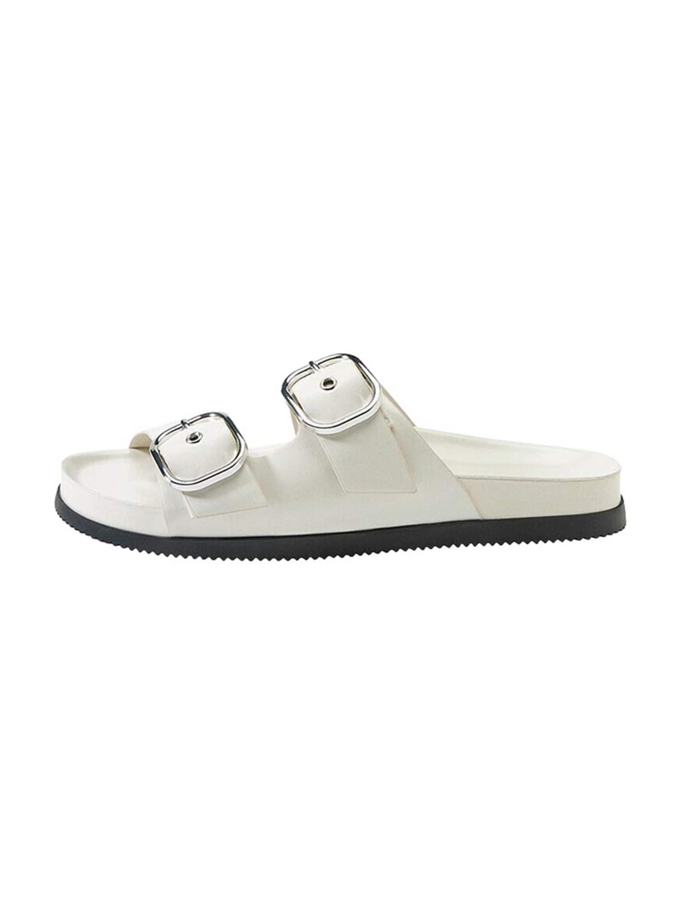 Bershka Mules in White: front