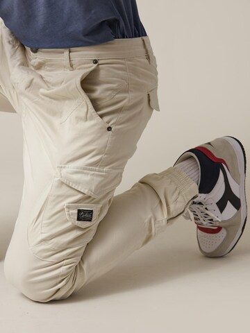 Deeluxe Tapered Hose 'Garden' in Weiß