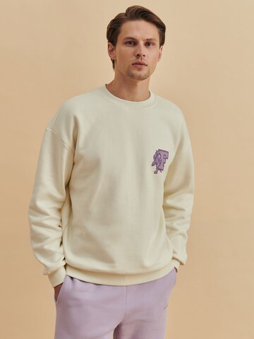 DAN FOX APPAREL Sweatshirt 'Jesper' in Wit: voorkant